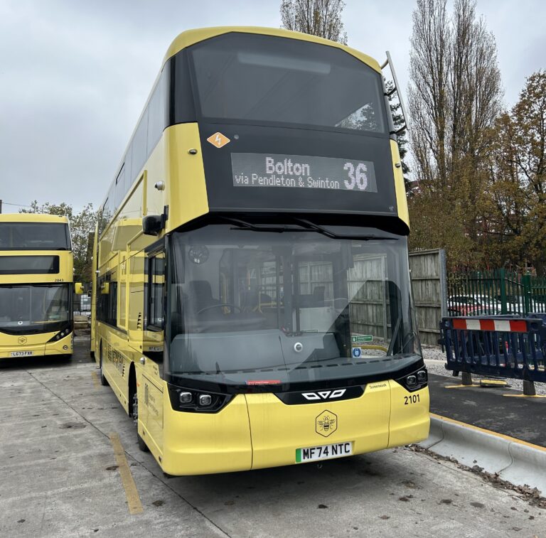Electric bus